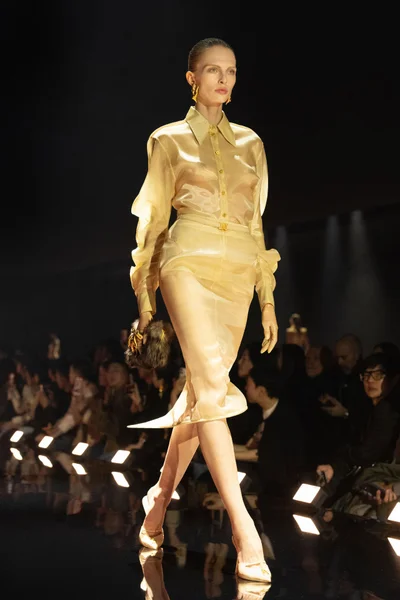 Look 5